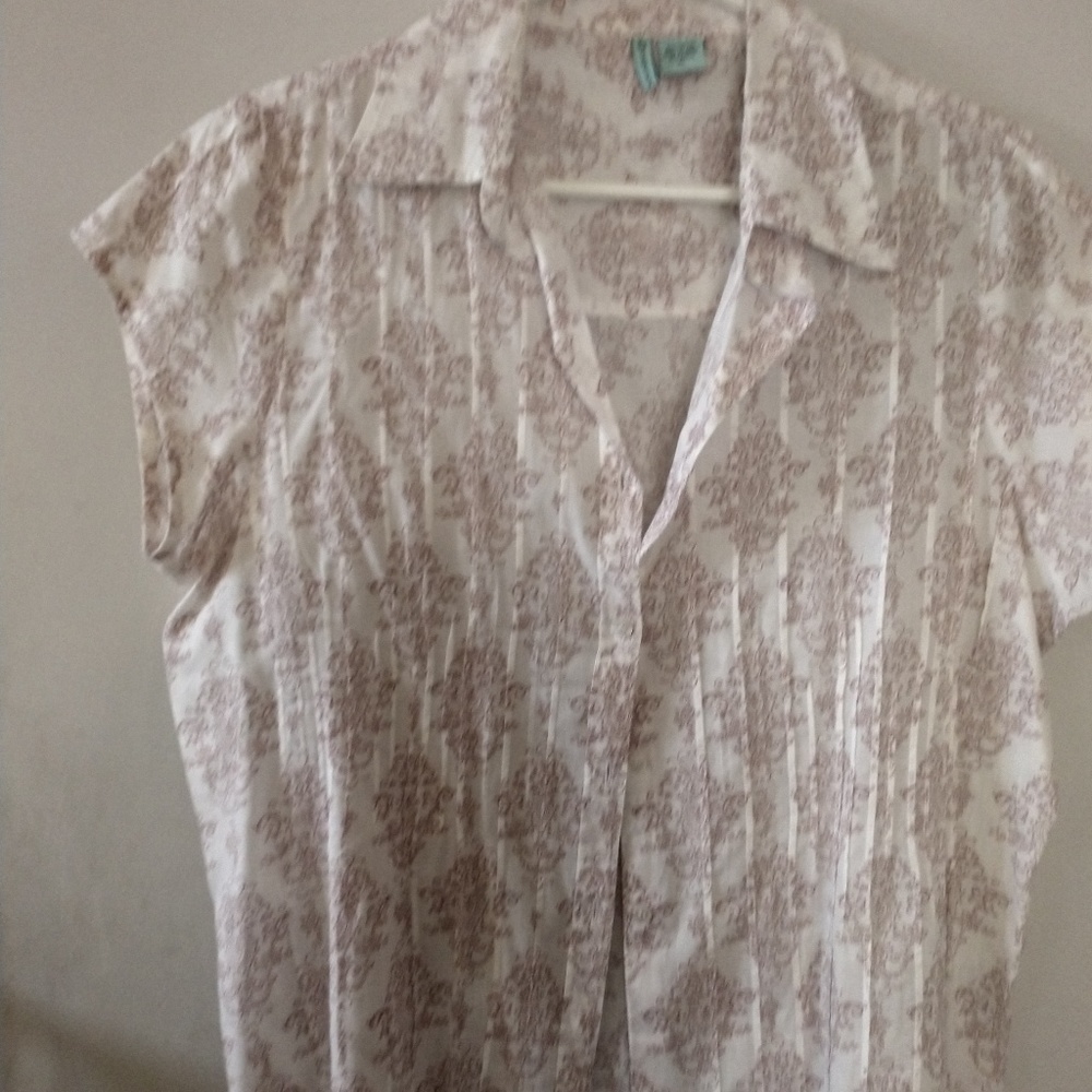 LovePortion Button up Damask Design Blouse Size XL